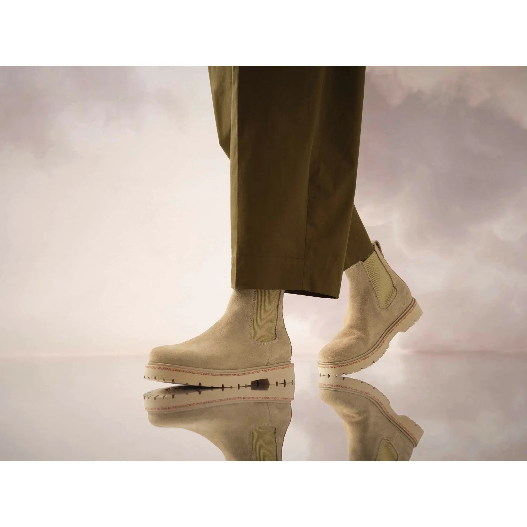 Birkenstock Highwood Narrow Ladies Taupe Leather Arch Support Pull On Ankle Boots