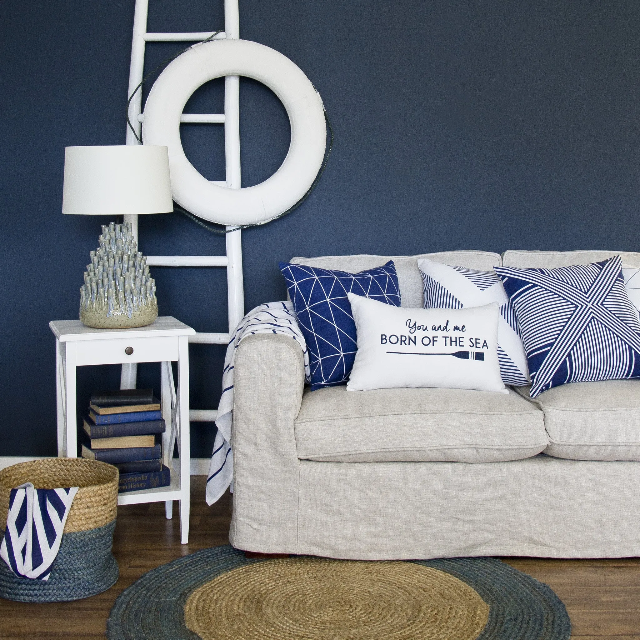 GEOMETRIC NAVY CUSHION COVER