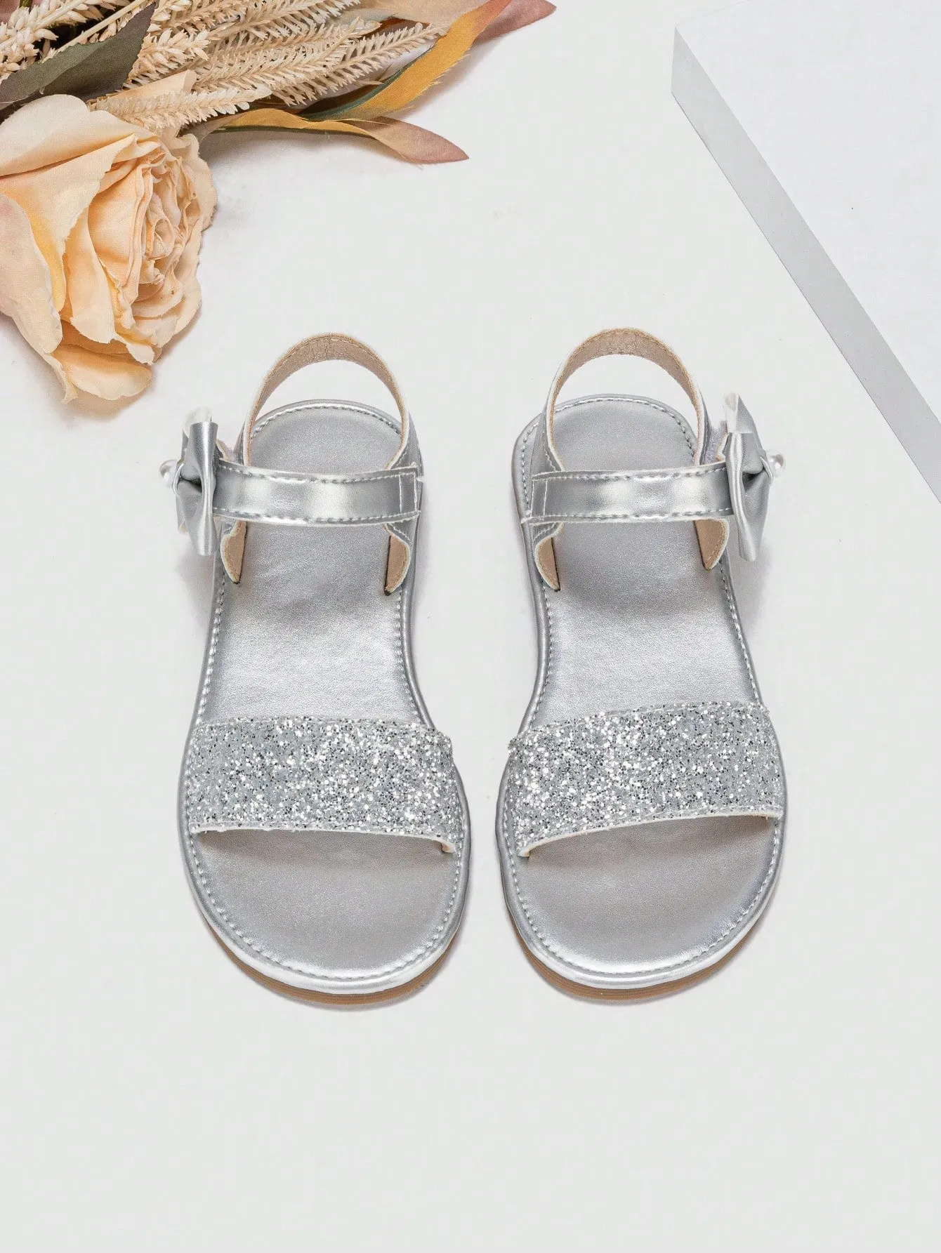 Girls Glitter Detail Bow & Faux Pearl Decor Ankle Strap Sandals