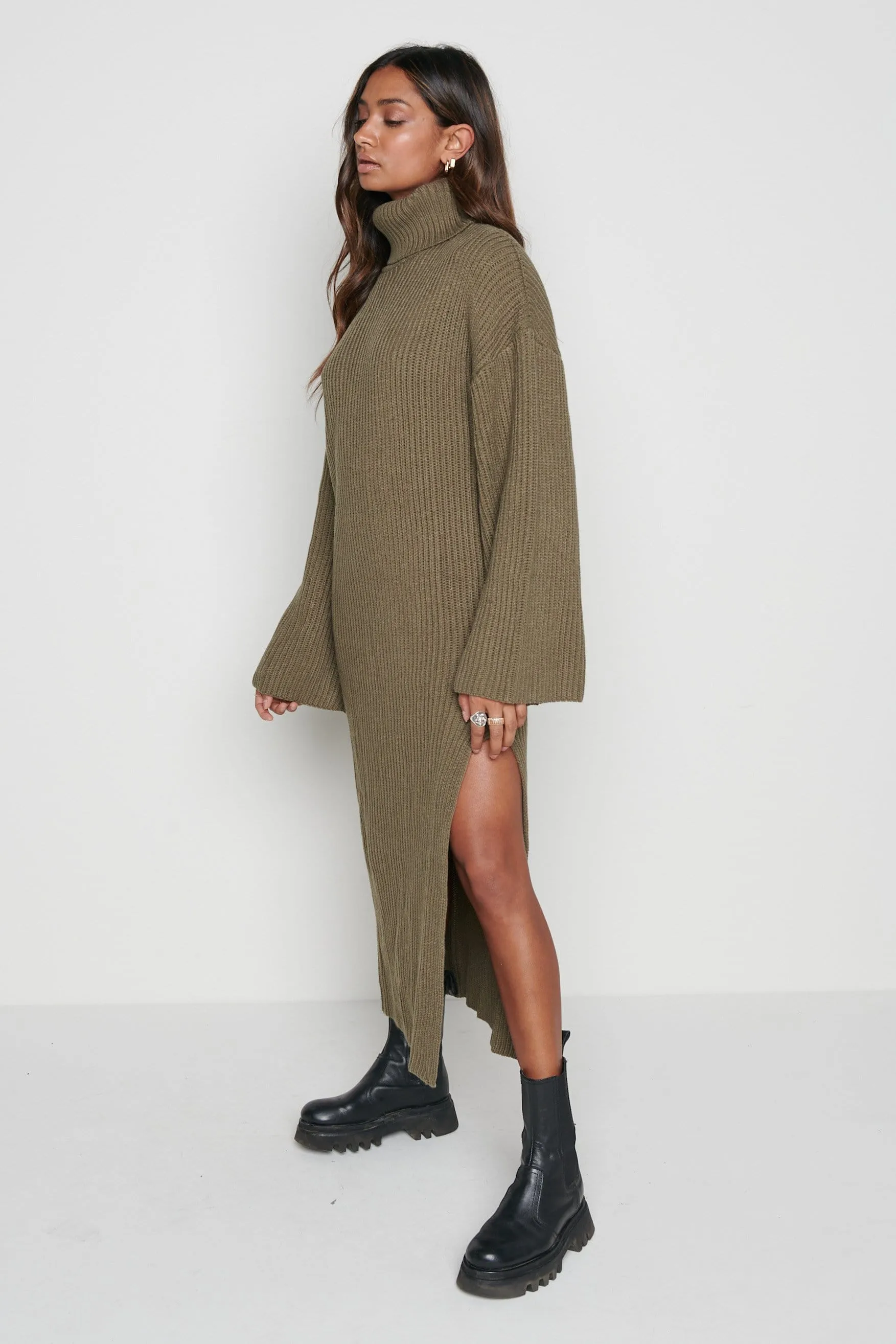 Hattie Ribbed Jumper Dress - Khaki