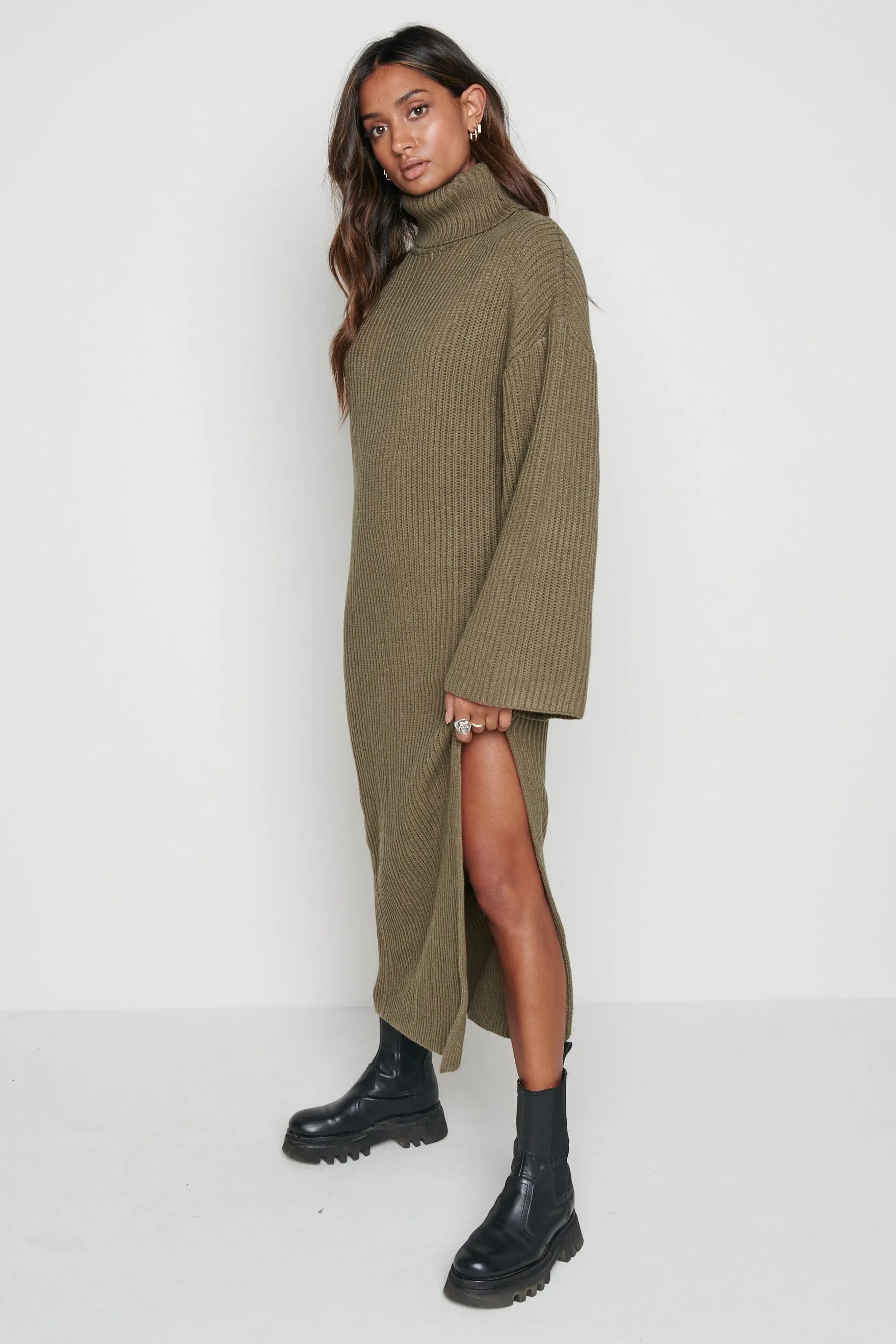 Hattie Ribbed Jumper Dress - Khaki