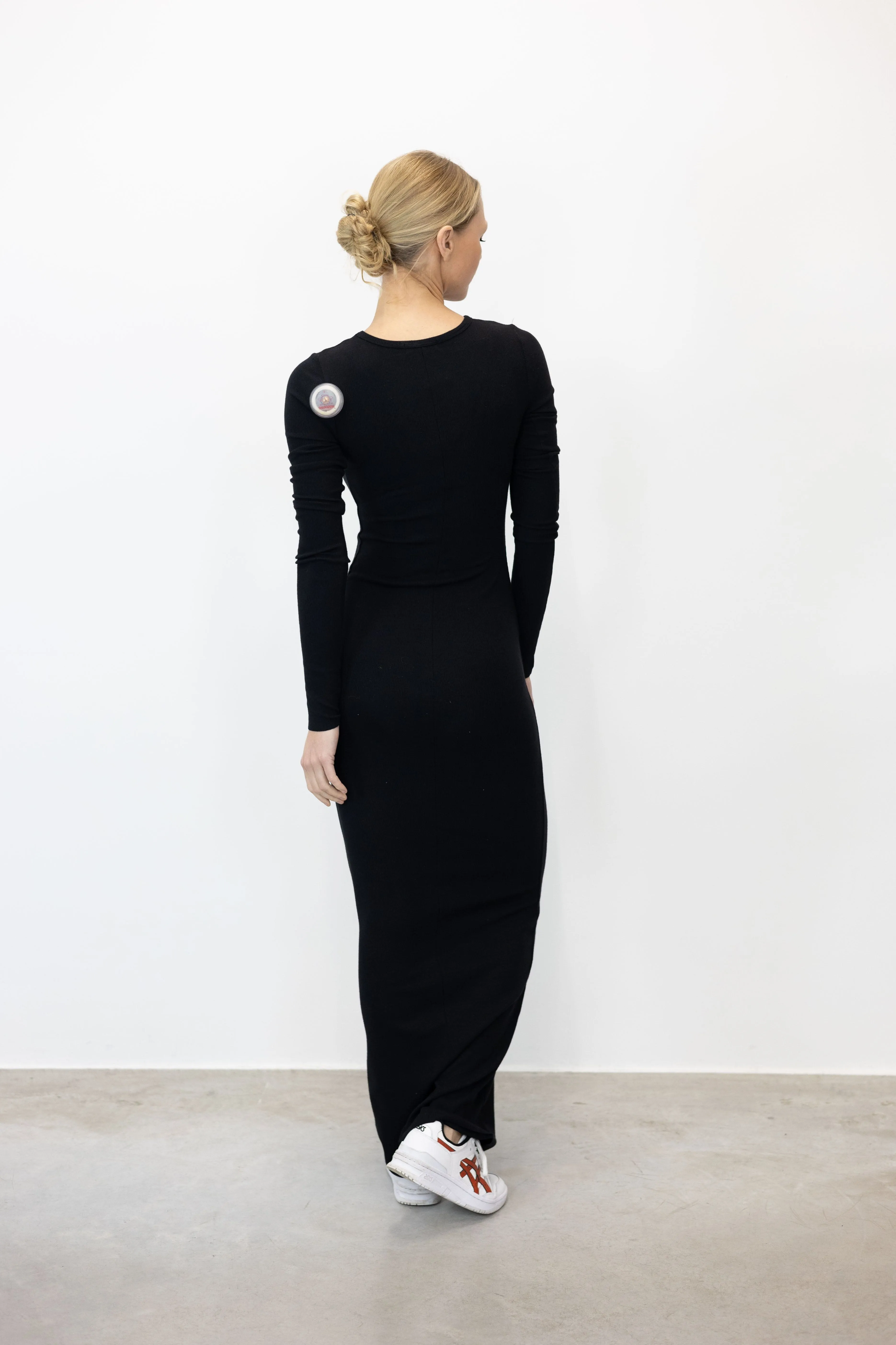 LONG SLEEVE CREWNECK MAXI DRESS