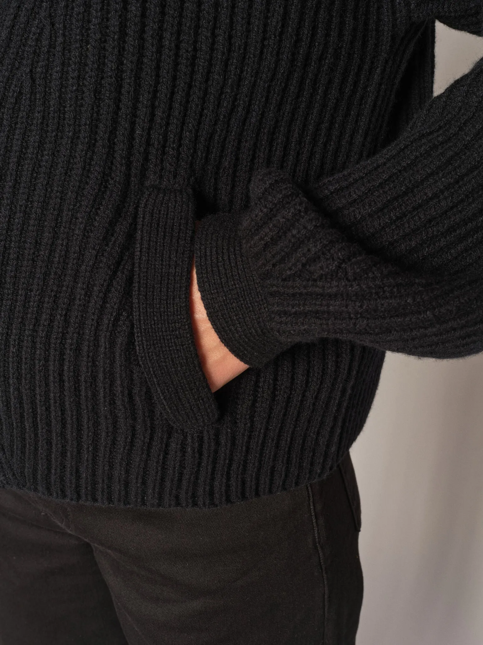 MMWynter V-neck Knit Cardigan