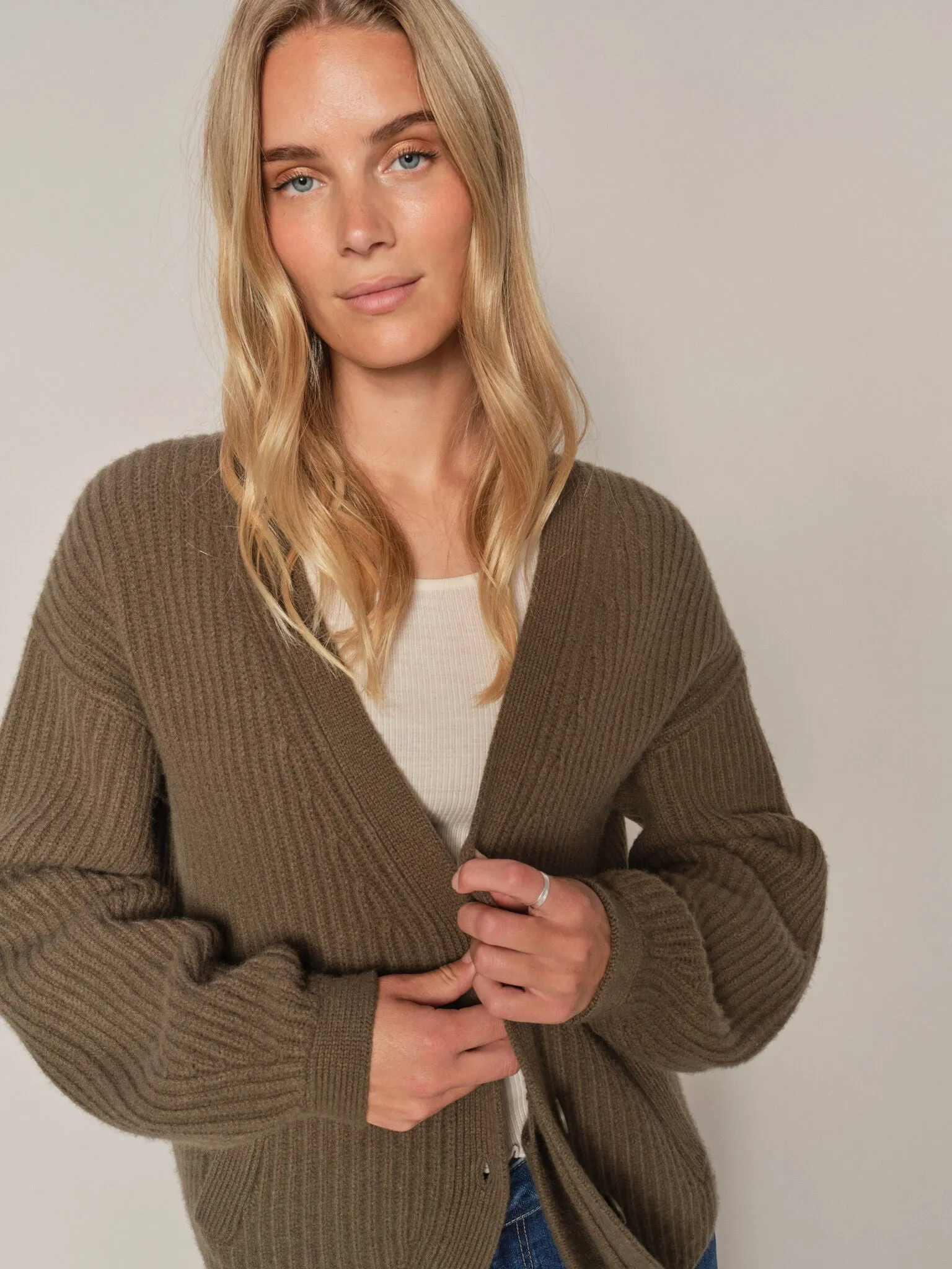 MMWynter V-neck Knit Cardigan