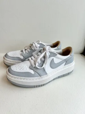 Nike Casual Shoes 7.5