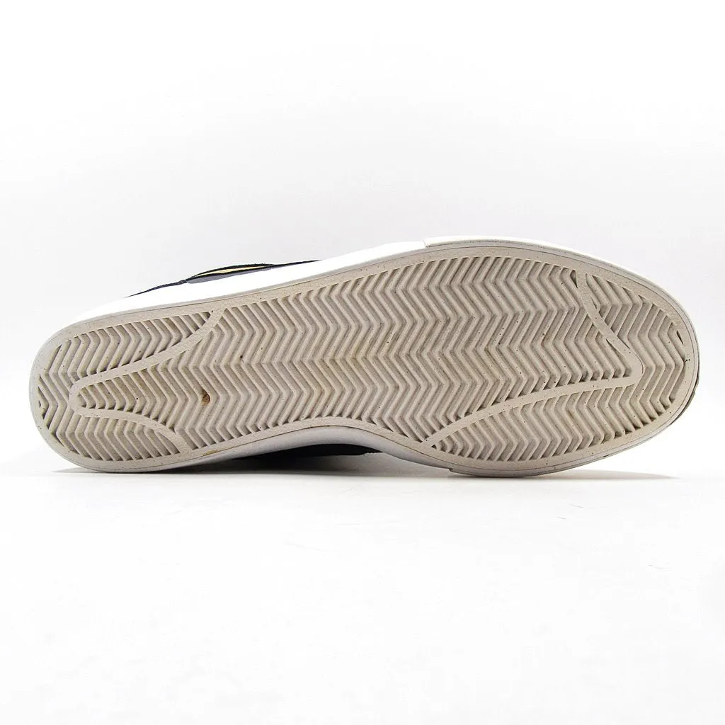 NIKE Isolate