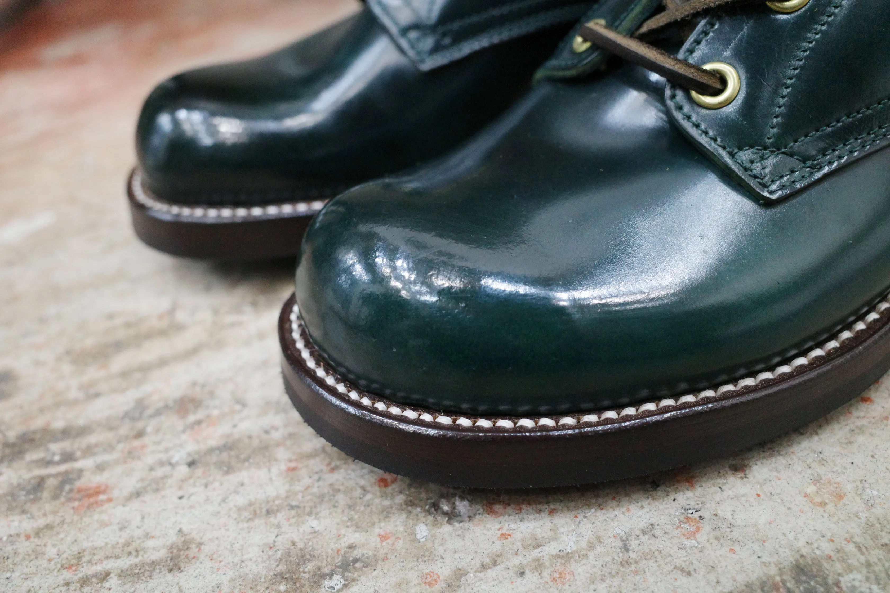 ROOTS PT_ GREEN CORDOVAN