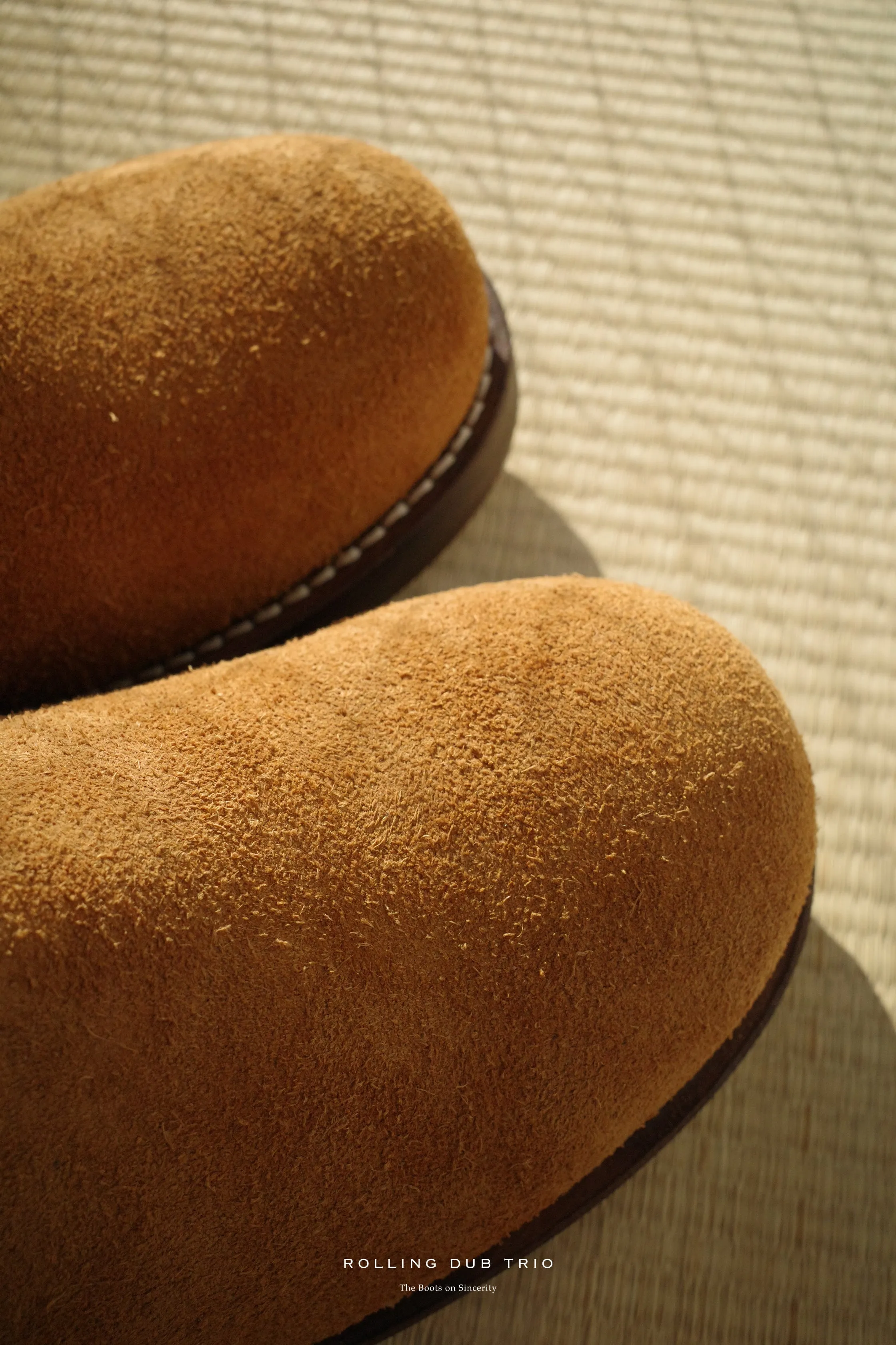 STAN (Tobacco Oil Suede)